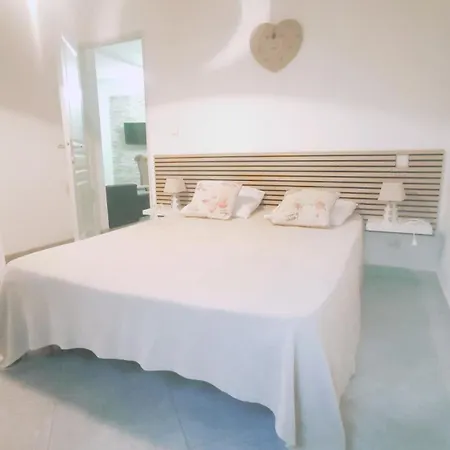 Tres Joli T3, 55m2 Climatise Avec Piscine Privee Region Propriano 5 Personnes Apartment *